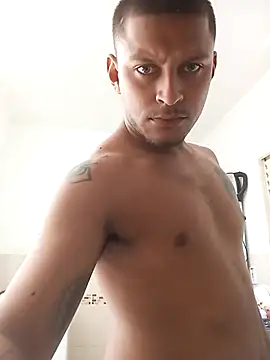 Snapshot of emrehliug12 chatting on 02-03-26, 02:44 emrehliug12 online show from 02-03-26, 02:44