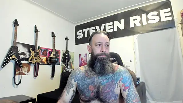 Snapshot of StevenRiseNYC chatting on 04-25-26, 12:30 StevenRiseNYC online show from 04-25-26, 12:30