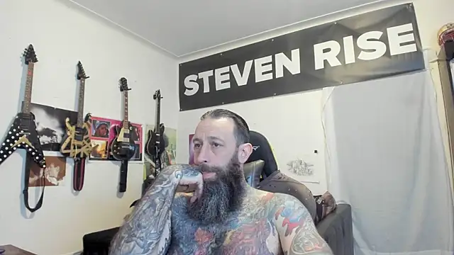 Snapshot of StevenRiseNYC chatting on 05-05-26, 12:51 StevenRiseNYC online show from 05-05-26, 12:51