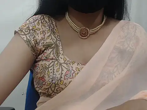 Lovely Siri 23 online show from 02-06-26, 06:33