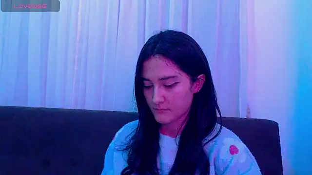 AlissonnFoxx online show from 06-06-26, 02:27