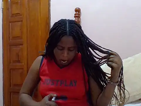 Snapshot of sweetbabra1 chatting on 07-17-26, 01:07 sweetbabra1 online show from 07-17-26, 01:07