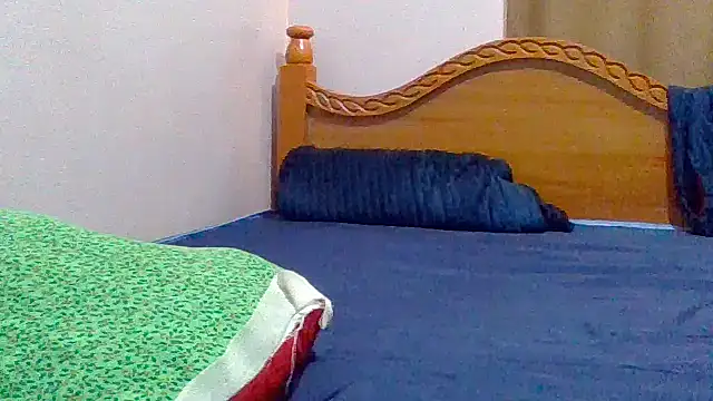 sweet-fancy online show from 04-08-26, 05:18