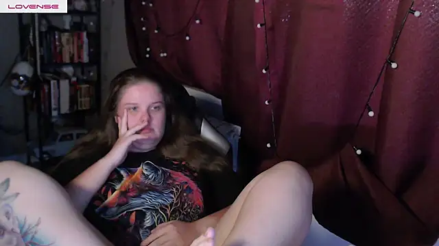 Snapshot of so_cute777 chatting on 06-24-26, 03:55 so cute777 online show from 06-24-26, 03:55