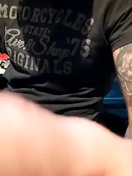 PIercingBoy38 online show from 09-14-25, 05:23