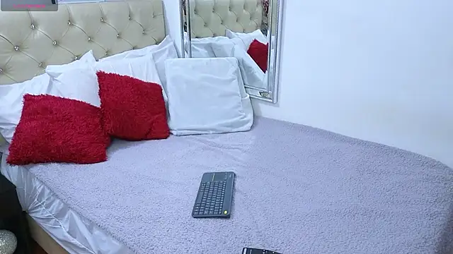 Snapshot of AnnaRedgrave chatting on 02-04-26, 07:58 AnnaRedgrave online show from 02-04-26, 07:58