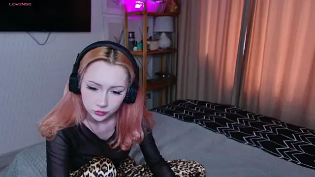 Lexitey online show from 06-10-26, 08:46