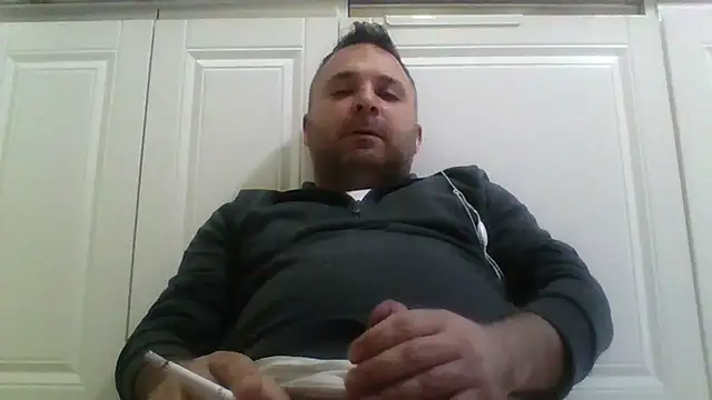 doruk426868 online show from 05-02-26, 04:23