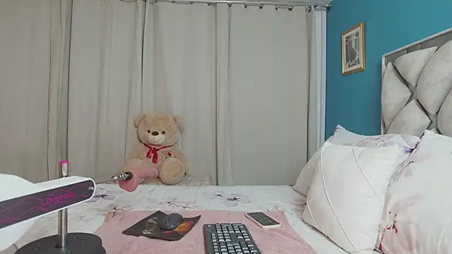 Snapshot of natalia23 chatting on 07-17-26, 10:36 natalia23 online show from 07-17-26, 10:36