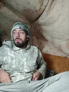 Snapshot of afTerparTycloudz chatting on 12-18-25, 10:49 afTerparTycloudz online show from 12-18-25, 10:49