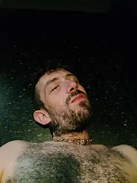 Snapshot of afTerparTycloudz chatting on 04-12-26, 04:50 afTerparTycloudz online show from 04-12-26, 04:50