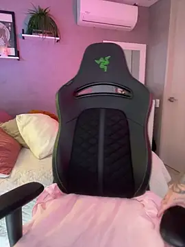 DaniDusan  online show from 02-08-26, 08:12