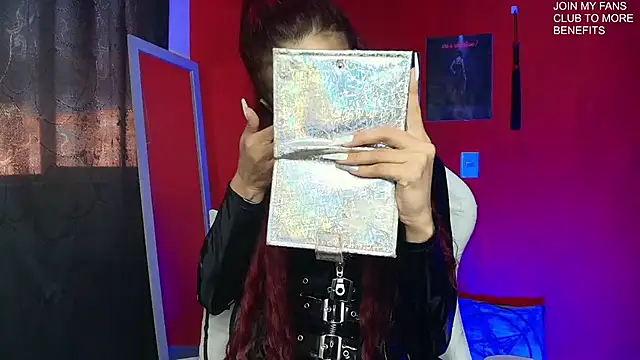 luci fer devil online show from 06-01-26, 10:11