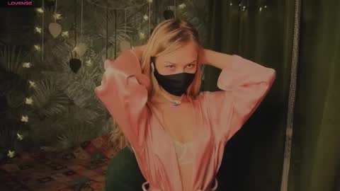 Snapshot of 0ophelia chatting on 02-28-26, 10:44 0ophelia online show from 02-28-26, 10:44