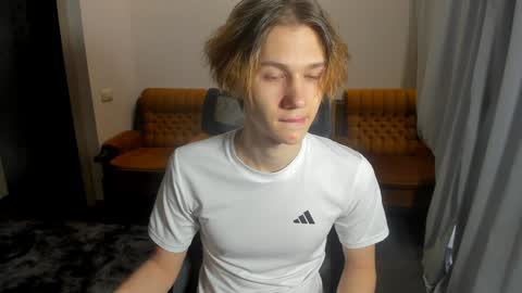 Snapshot of 0verlandd chatting on 12-30-24, 07:59 Adam online show from 12-30-24, 07:59