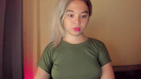 Snapshot of 0wwlo0k chatting on 09-29-25, 05:01 0wwlo0k online show from 09-29-25, 05:01