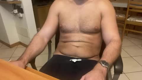 Snapshot of 100piedi1 chatting on 10-26-25, 02:12 100piedi1 online show from 10-26-25, 02:12