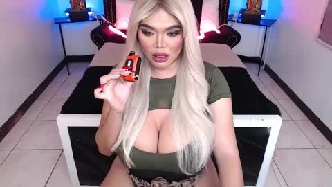 Sasha Banks online show from 12-09-24, 06:25