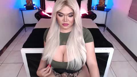 Sasha Banks online show from 12-10-24, 12:28