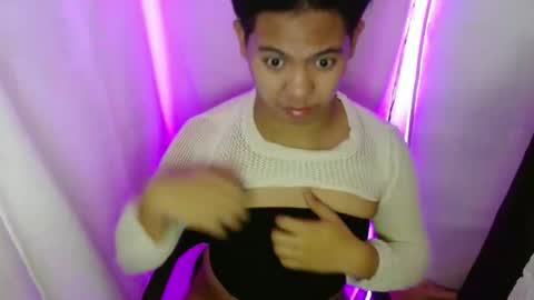 Snapshot of 11inchsinglecious chatting on 12-19-24, 07:29 HUGECOCK online show from 12-19-24, 07:29