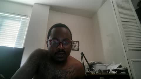 Snapshot of 11inchtattedtrinibad chatting on 09-18-25, 02:30 11inchtattedtrinibad online show from 09-18-25, 02:30