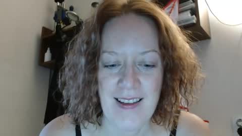 12ennie online show from 10-21-25, 06:03