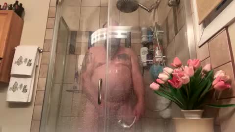 Snapshot of 12sil chatting on 02-17-26, 01:51 12sil online show from 02-17-26, 01:51