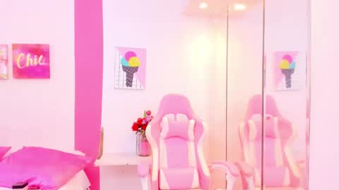 Scarlette  online show from 01-04-25, 08:05