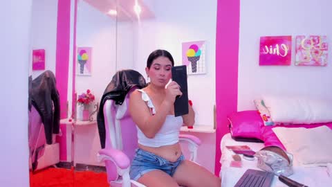 Scarlette  online show from 02-01-25, 03:41