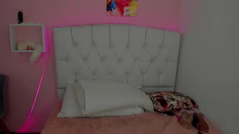 18candy online show from 12-01-25, 10:04