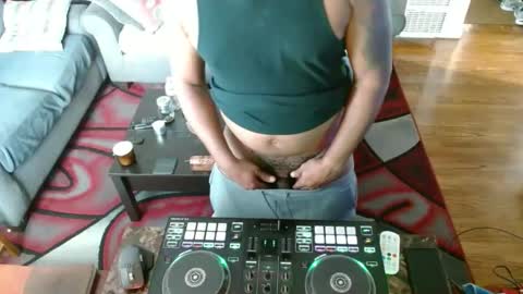 Snapshot of 19ericb68 chatting on 03-03-25, 12:37 Mr. E the BBC online show from 03-03-25, 12:37