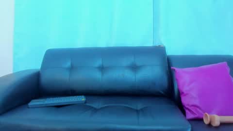 stef read my description online show from 02-16-25, 01:47