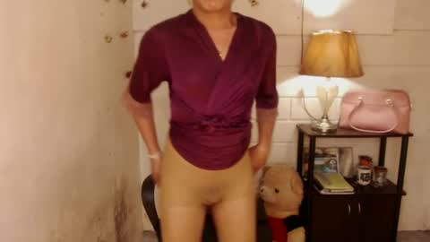 Snapshot of 1bigsurprise4you chatting on 12-03-24, 04:58 angel online show from 12-03-24, 04:58