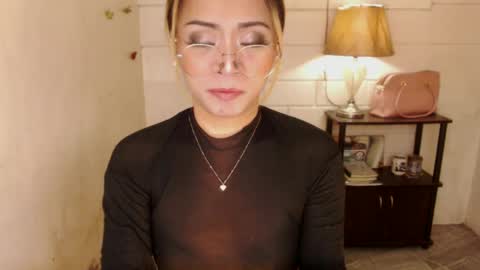 Snapshot of 1bigsurprise4you chatting on 12-14-24, 09:24 angel online show from 12-14-24, 09:24