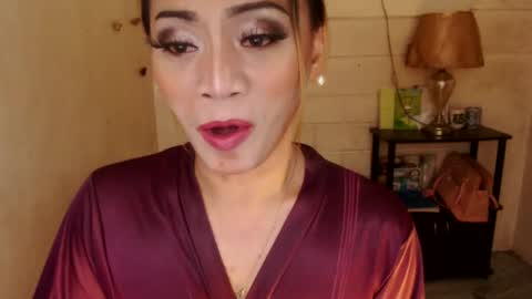 Snapshot of 1bigsurprise4you chatting on 02-25-25, 11:22 angel online show from 02-25-25, 11:22