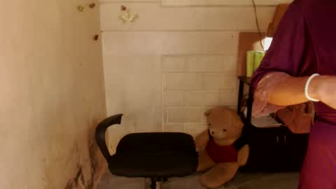 Snapshot of 1bigsurprise4you chatting on 03-04-25, 01:12 angel online show from 03-04-25, 01:12