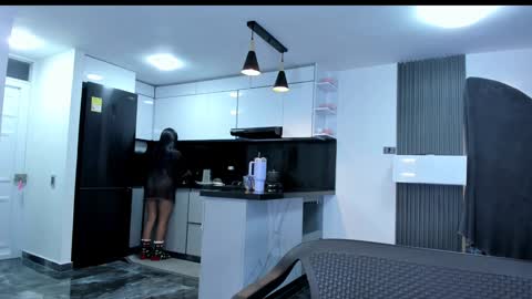 Snapshot of 1bonnie chatting on 01-22-25, 03:20 Hello soy bonnie online show from 01-22-25, 03:20