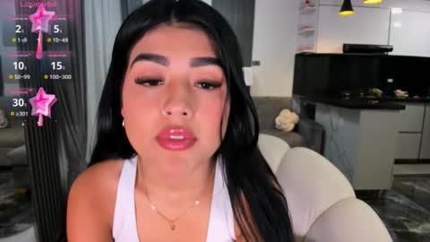 Snapshot of 1bonnie chatting on 10-18-25, 12:24 Hello soy bonnie online show from 10-18-25, 12:24