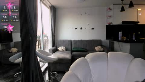 Snapshot of 1bonnie chatting on 11-17-25, 10:04 Hello soy bonnie online show from 11-17-25, 10:04