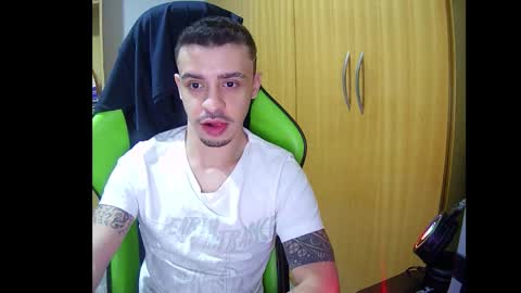 1good_vibes1 online show from 12-20-25, 03:02