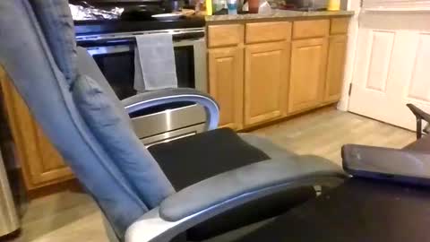 Iwantu2feelme online show from 04-19-26, 03:06