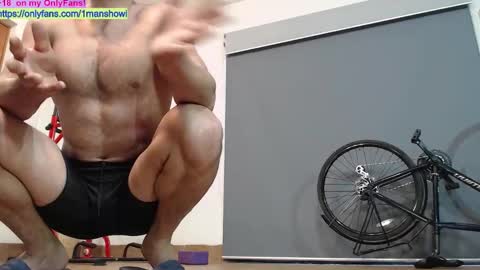 Snapshot of 1manshow11 chatting on 10-17-25, 02:41 1manshow11 online show from 10-17-25, 02:41