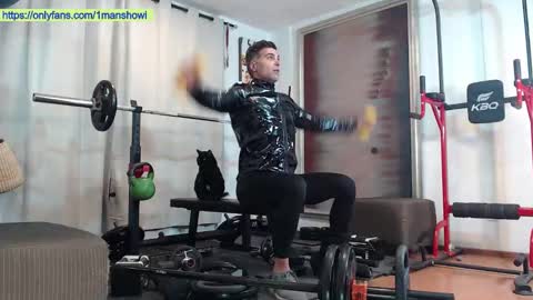 Snapshot of 1manshow11 chatting on 01-06-26, 11:03 1manshow11 online show from 01-06-26, 11:03