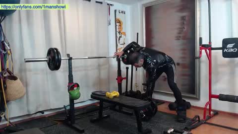 Snapshot of 1manshow11 chatting on 01-11-26, 01:27 1manshow11 online show from 01-11-26, 01:27