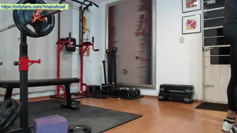 Snapshot of 1manshow11 chatting on 03-04-26, 10:21 1manshow11 online show from 03-04-26, 10:21