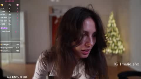 Marie online show from 01-10-26, 07:04