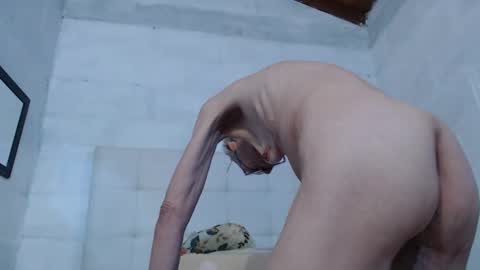 Snapshot of 1miss_monserrate chatting on 12-31-24, 11:53 Miss Monserrate online show from 12-31-24, 11:53