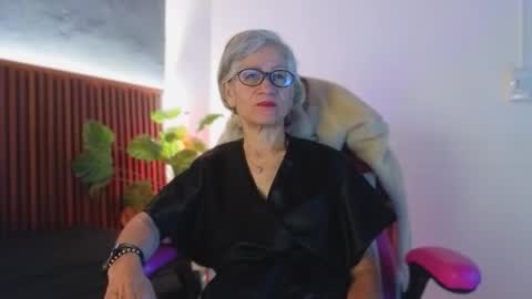 Snapshot of 1miss_monserrate chatting on 02-09-26, 12:53 Miss Monserrate online show from 02-09-26, 12:53