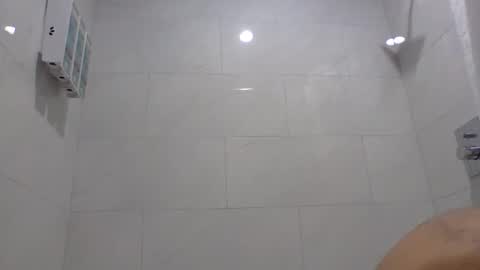 TheShyOne18 online show from 11-18-25, 01:15