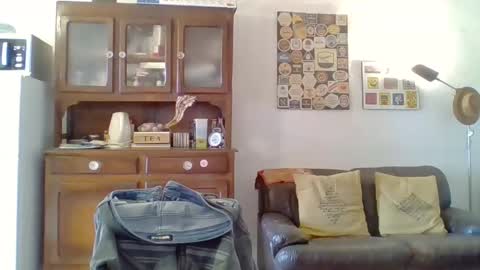 22esserre online show from 01-03-25, 12:52